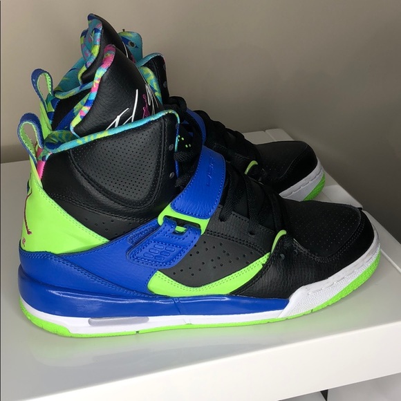 Jordan’s - Picture 4 of 4